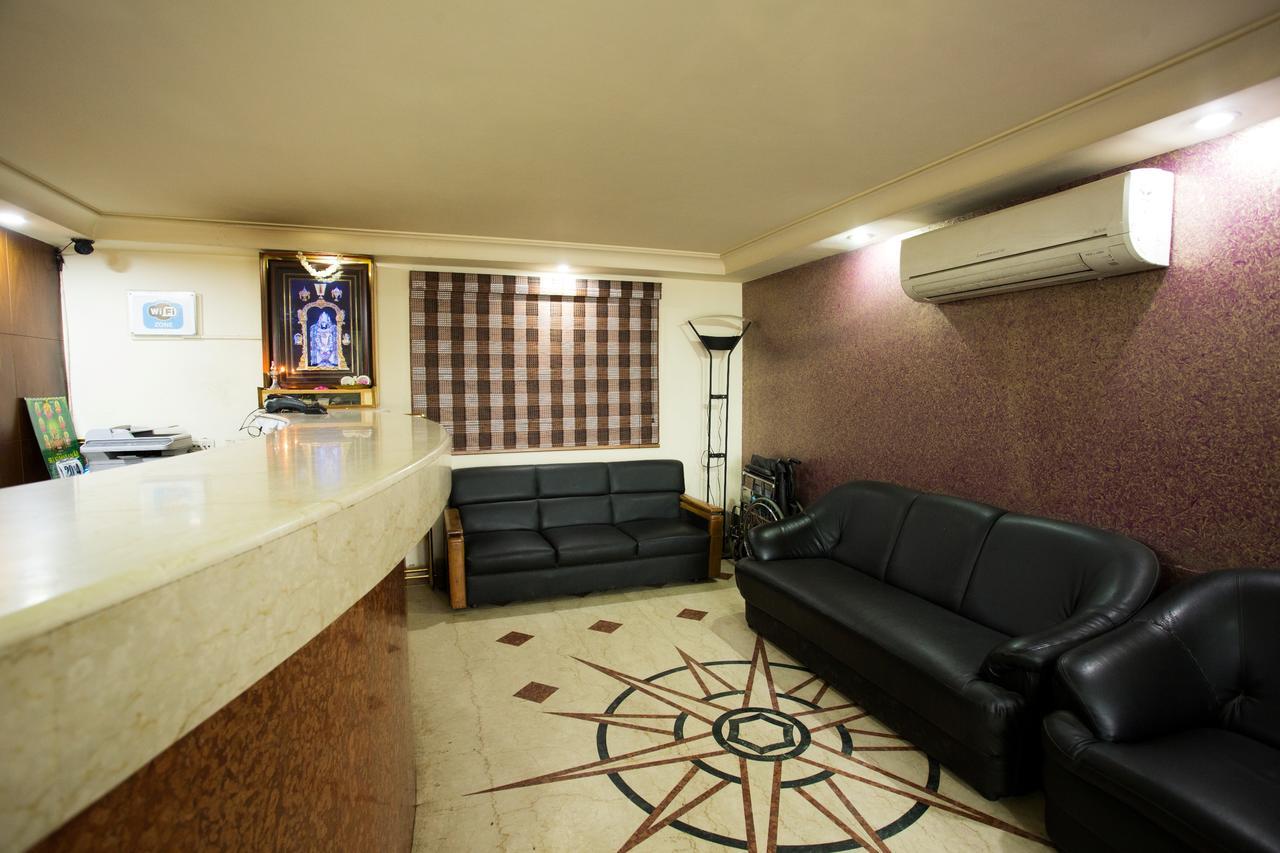 Oyo 14933 Rpr Residency Hotel Chennai Esterno foto