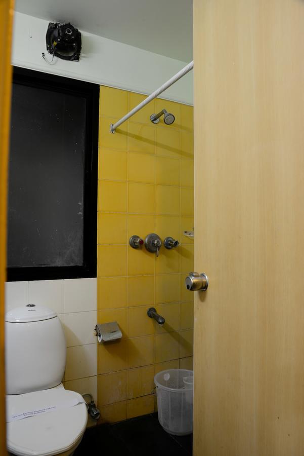 Oyo 14933 Rpr Residency Hotel Chennai Esterno foto