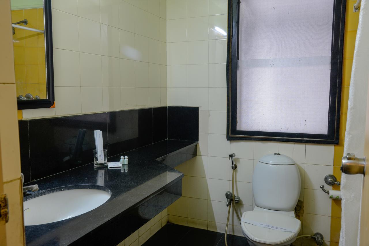 Oyo 14933 Rpr Residency Hotel Chennai Esterno foto