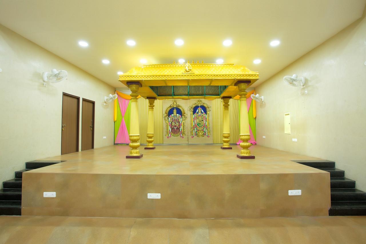 Oyo 14933 Rpr Residency Hotel Chennai Esterno foto