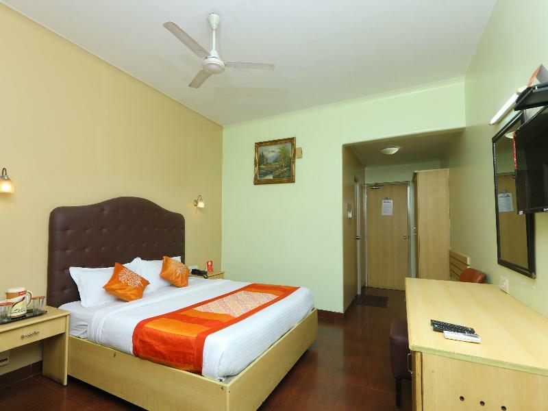 Oyo 14933 Rpr Residency Hotel Chennai Esterno foto