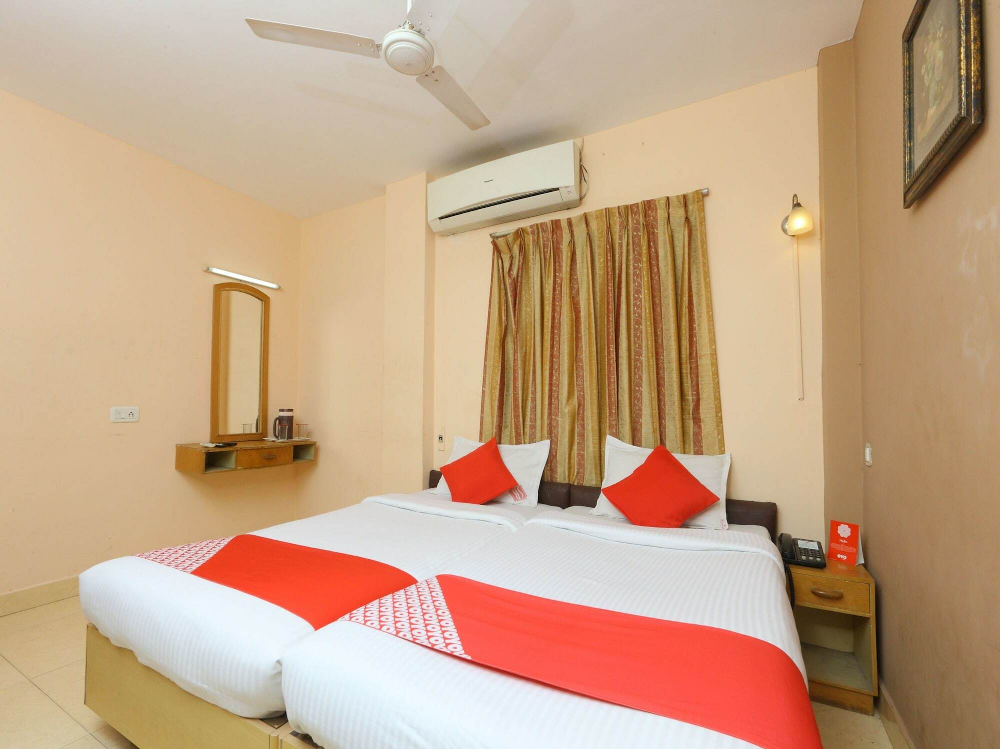 Oyo 14933 Rpr Residency Hotel Chennai Esterno foto